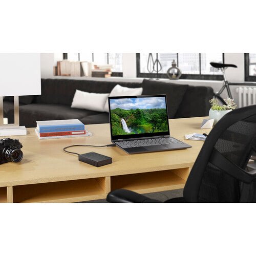 Seagate 4TB One Touch Desktop External Drive with Built-In Hub (Black) STLC4000400 - Image 6